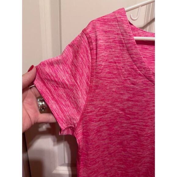 Umbro Women's Pink V-Neck Short Sleeve Performance Athletic Top Shirt Workout  L - Picture 2 of 8